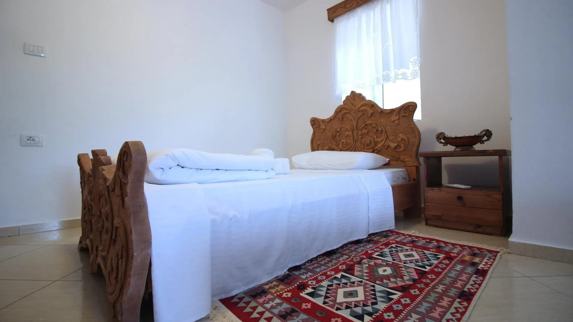 Guri Guesthouse Gjirokastër Albánie