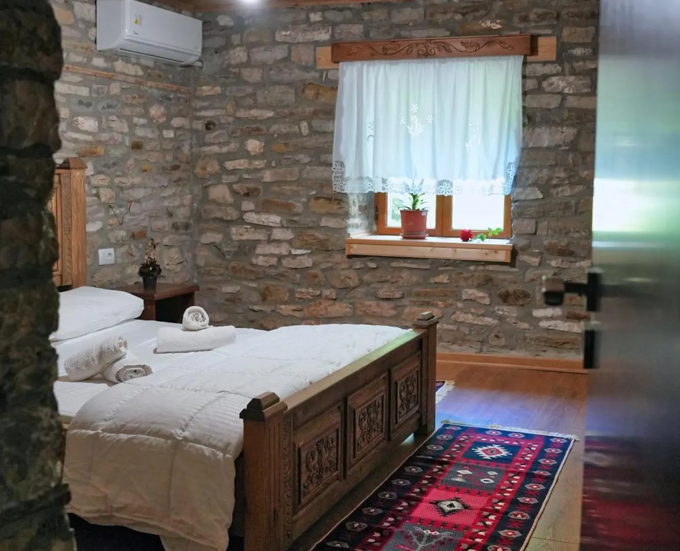 Bed & Breakfast Guri Guesthouse Gjirokastër Albánie
