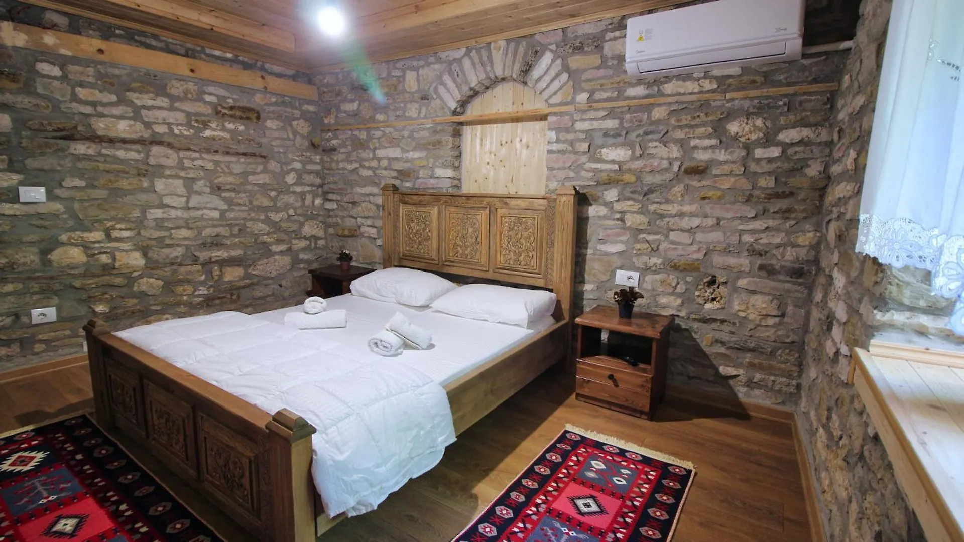 Bed & Breakfast Guri Guesthouse Gjirokastër Albánie