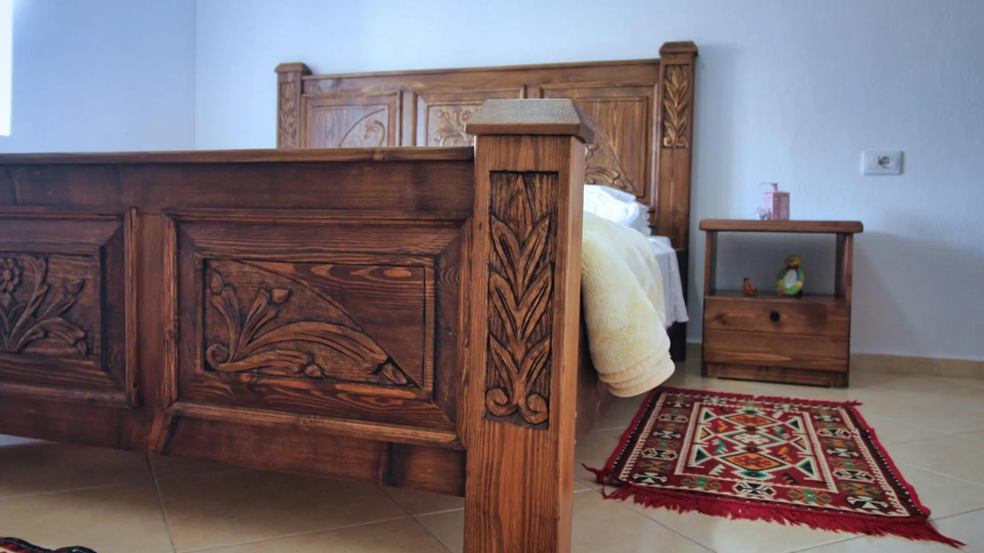 Guri Guesthouse Gjirokastër