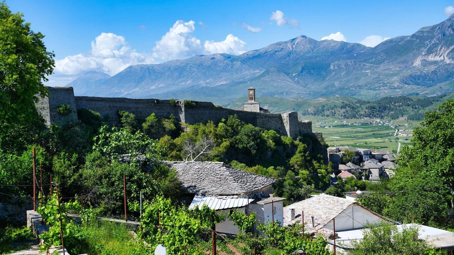 Guri Guesthouse Gjirokastër