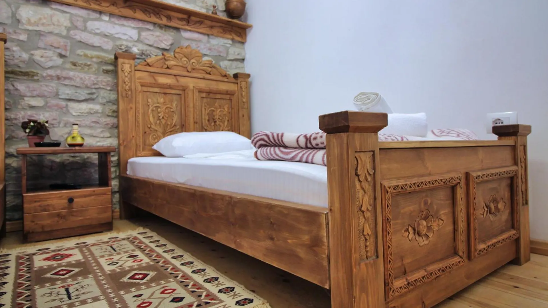 Bed & Breakfast Guri Guesthouse Gjirokastër