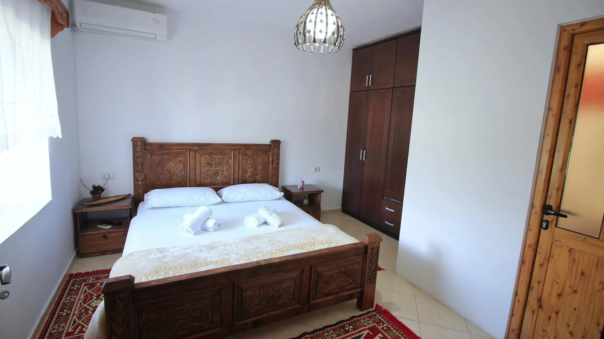 Guri Guesthouse Gjirokastër Frühstückspension
