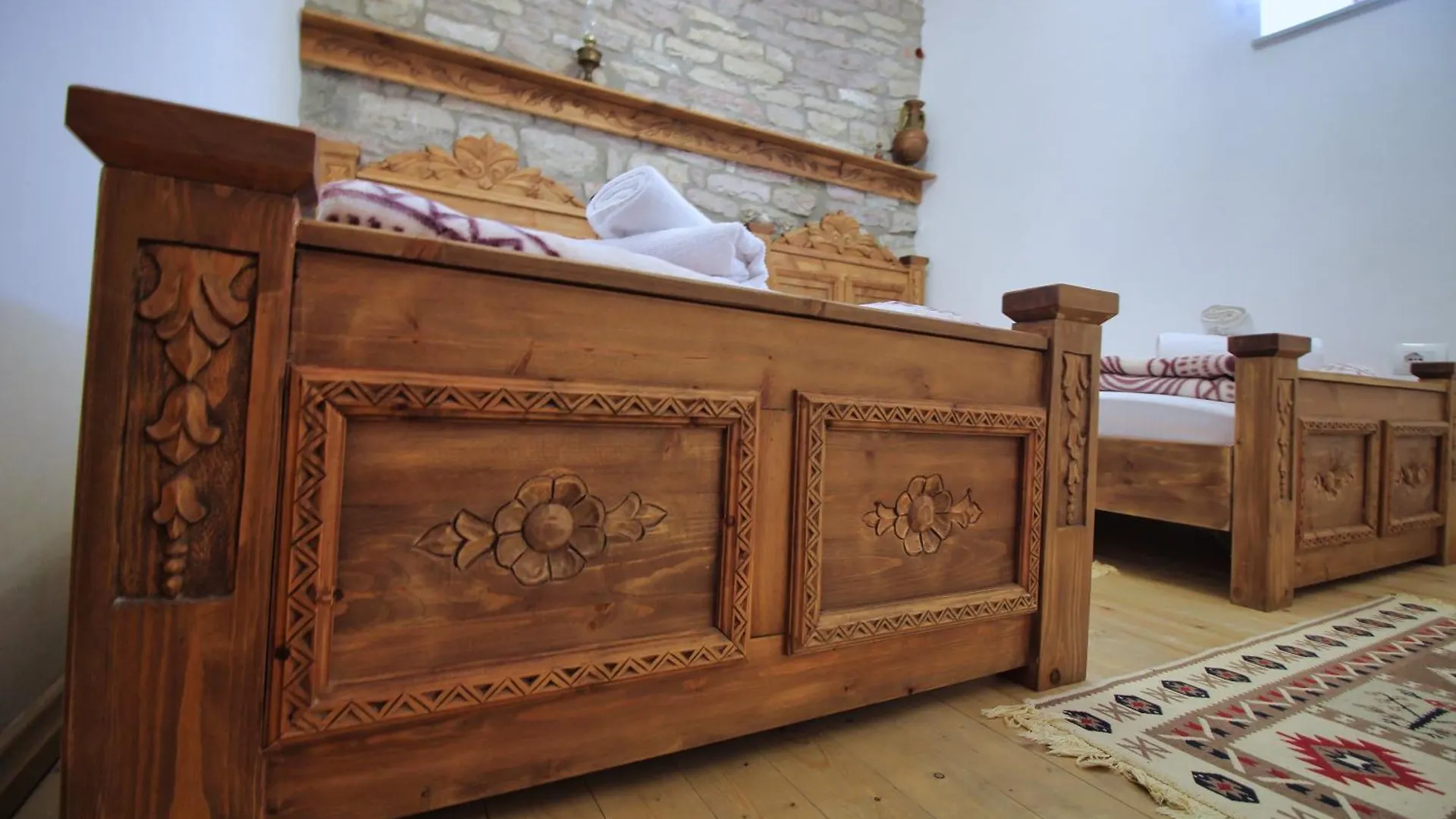 Guri Guesthouse Gjirokastër