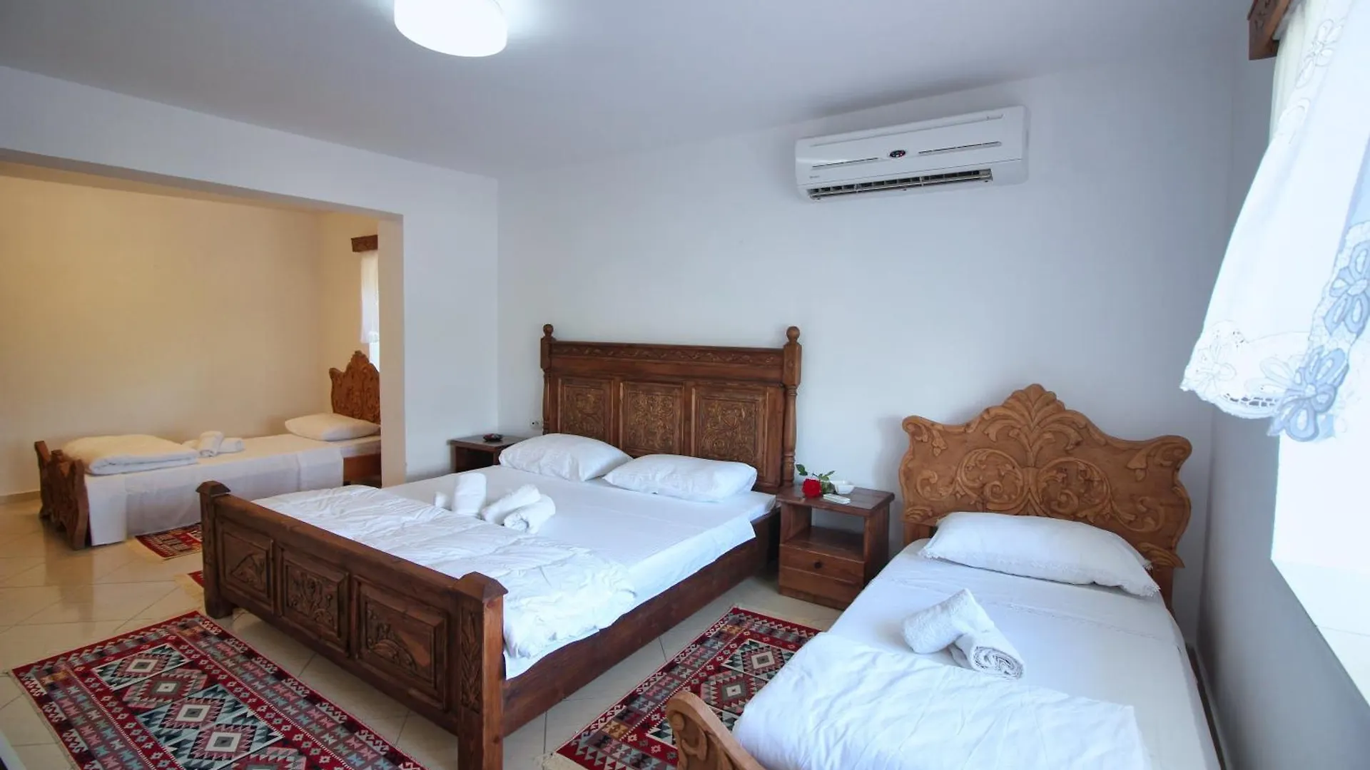 Bed & Breakfast Guri Guesthouse Gjirokastër